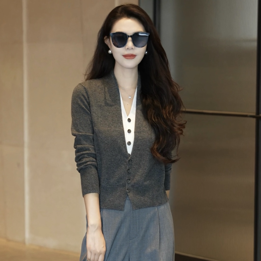 AMASS/阿玛施秋季慵懒时尚休闲气质百搭长袖造型针织开衫女548006