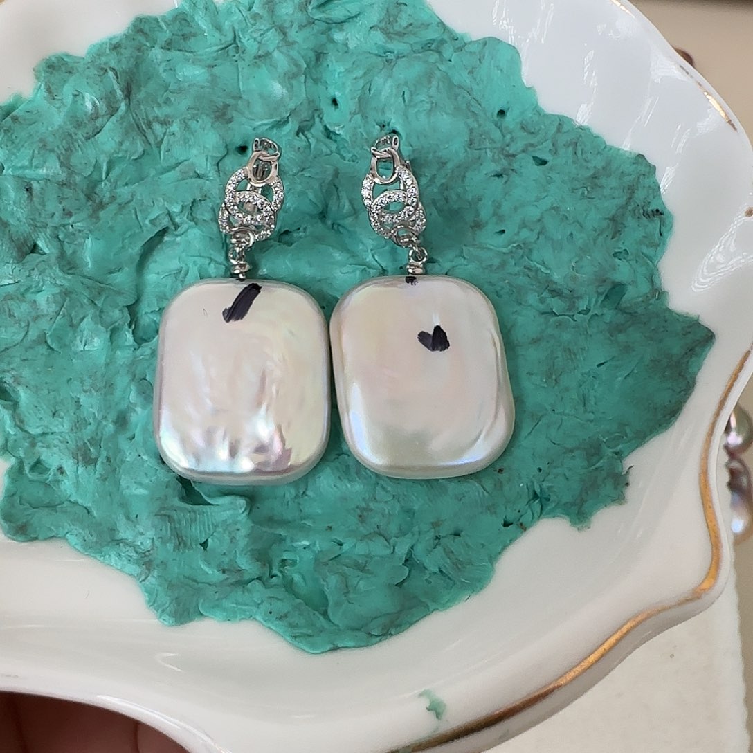 大***晶淡水珍珠银S925镶嵌颈饰