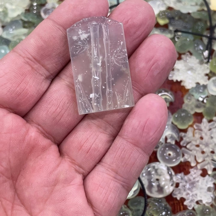 蛇纹石玉合金颈饰