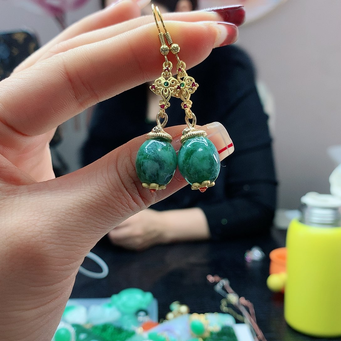 【闪购商品】翡翠耳饰未镶嵌，