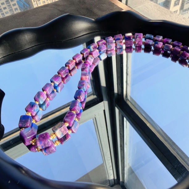 【推荐】18k金镶嵌幻彩舒俱来项链/S20212562