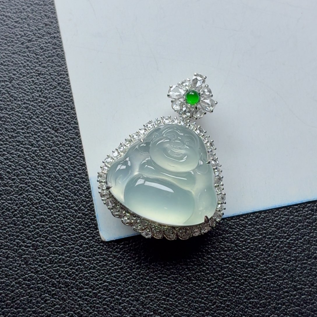 颈饰18K金镶嵌翡翠翡翠