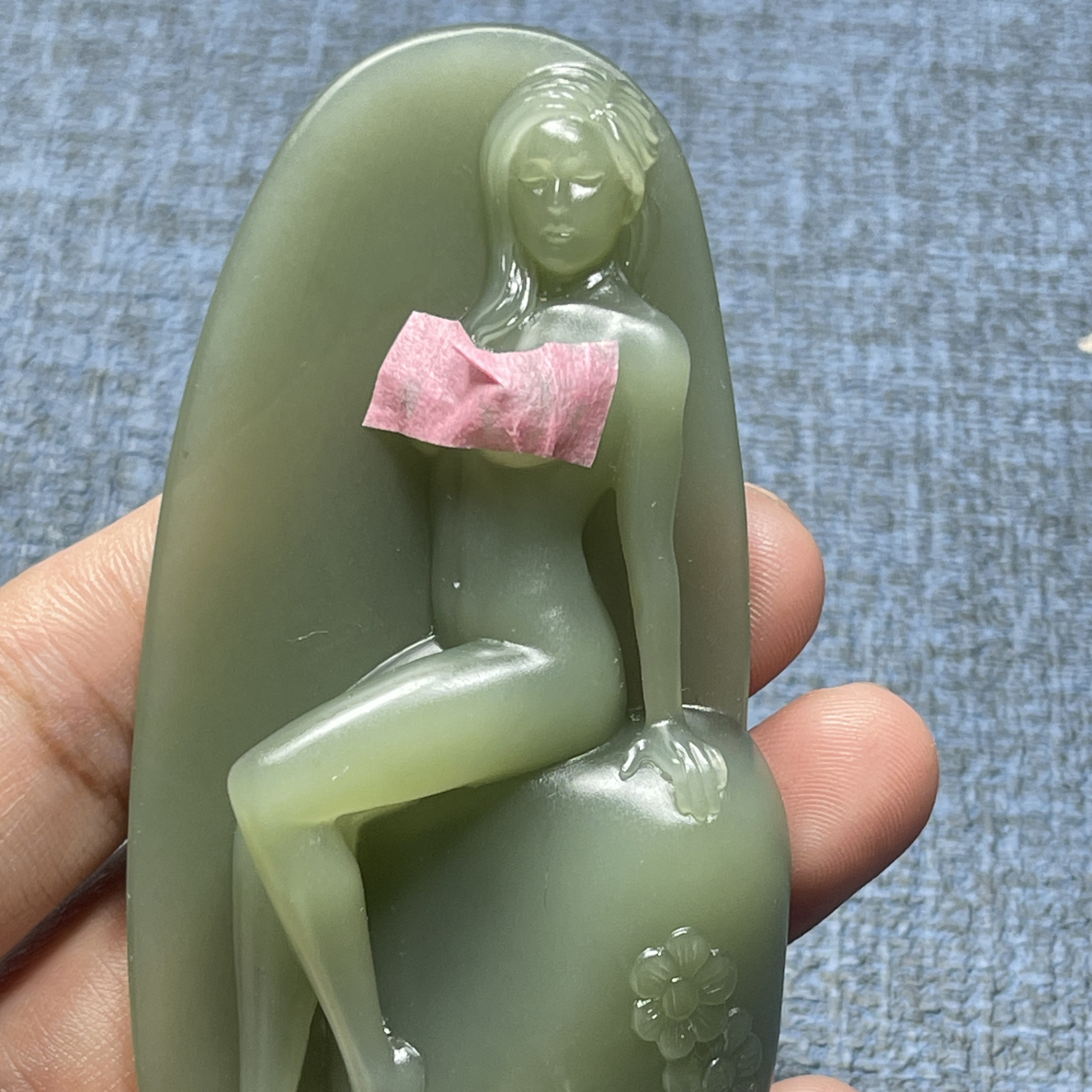 玉美人，和田玉把件