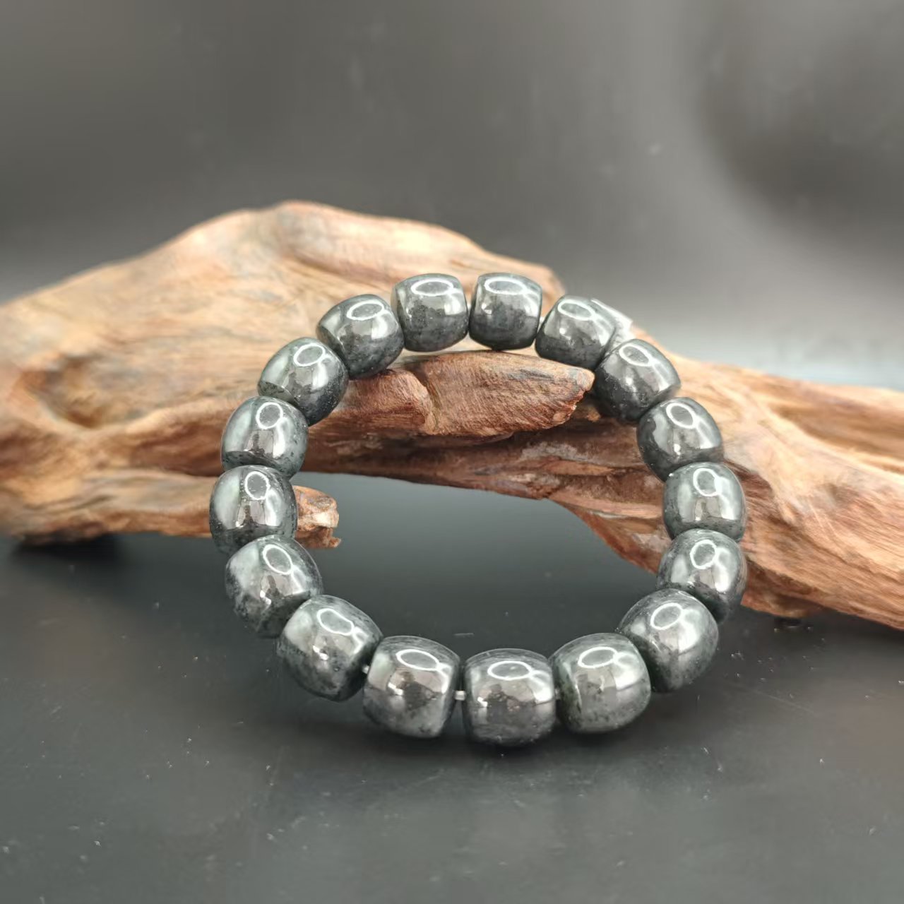 Q和田玉青花桶珠手串（卡12）1902