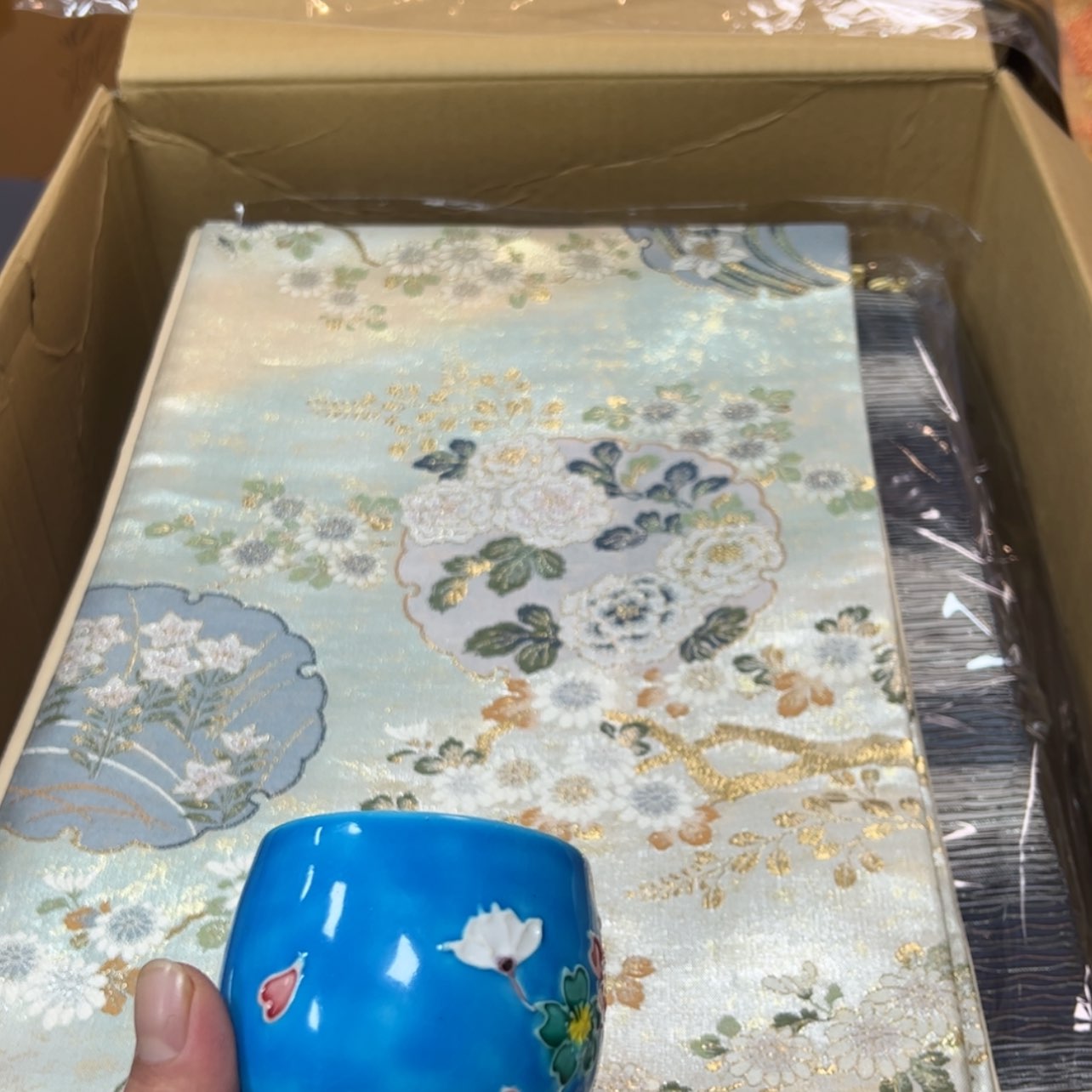 【闪购商品】T***坟陶瓷马克杯带盖勺