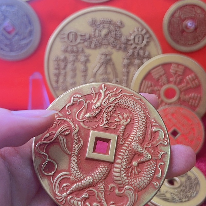 精品高货花钱护您万周全（现代工艺品