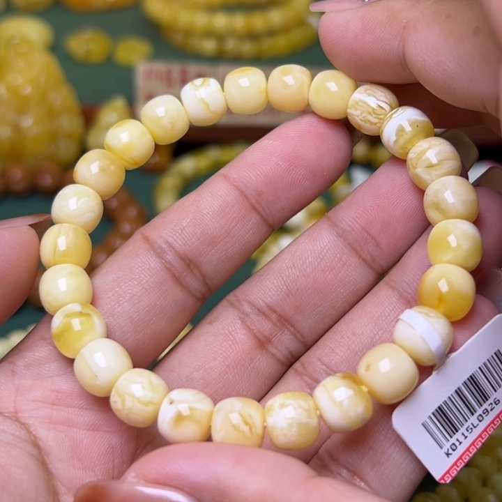 蜜蜡未镶嵌珠宝奇石