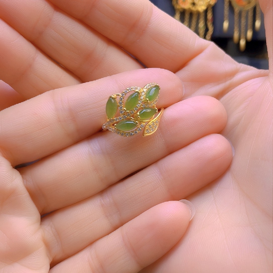 和田玉戒指银S925镀金镶嵌