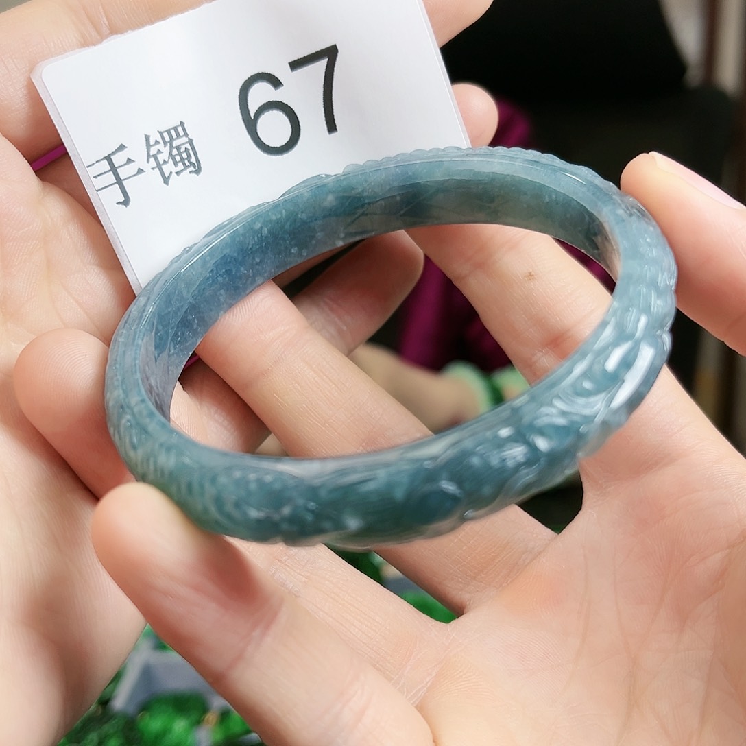 翡翠手镯未镶嵌手镯65