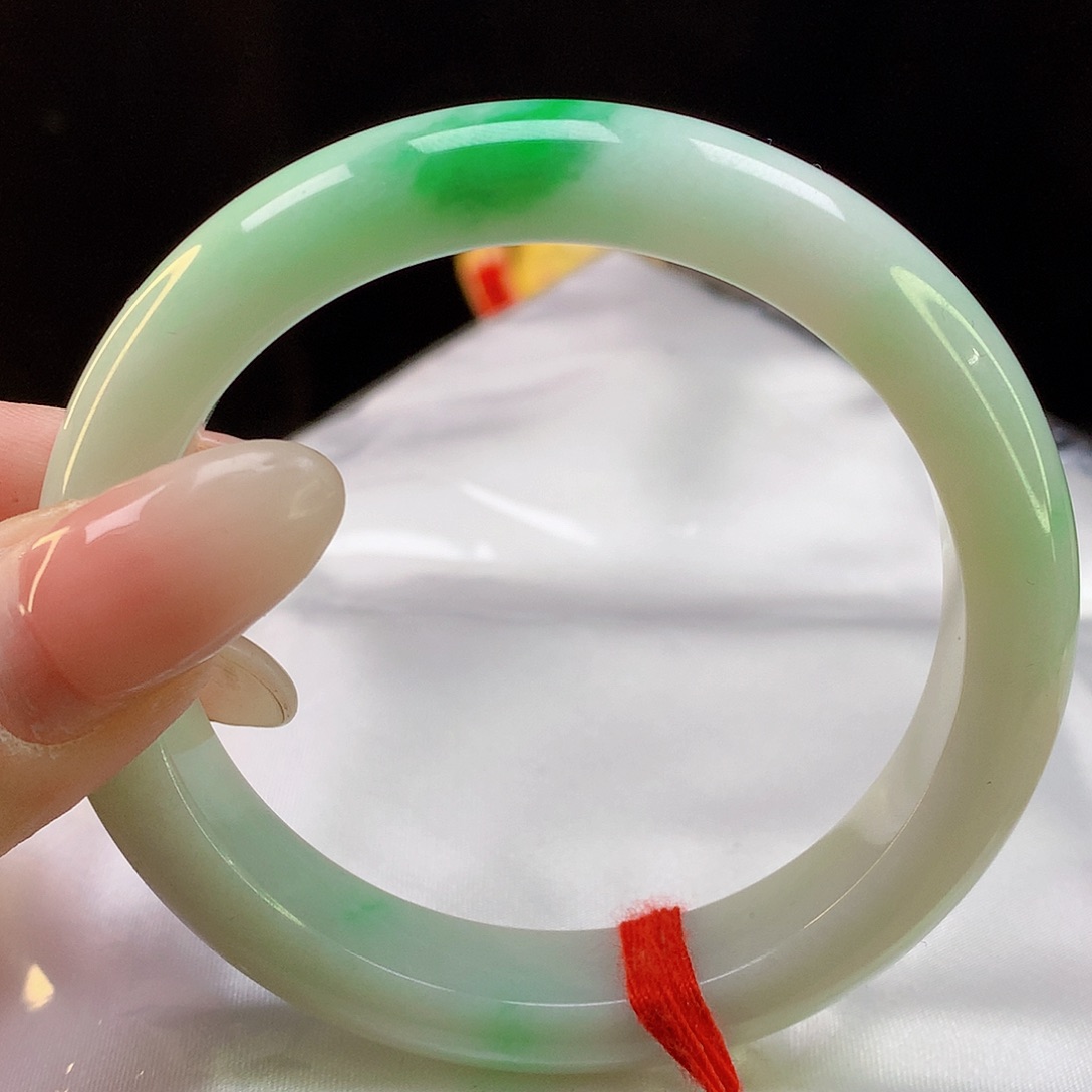 翡翠手镯未镶嵌天然翡翠8029