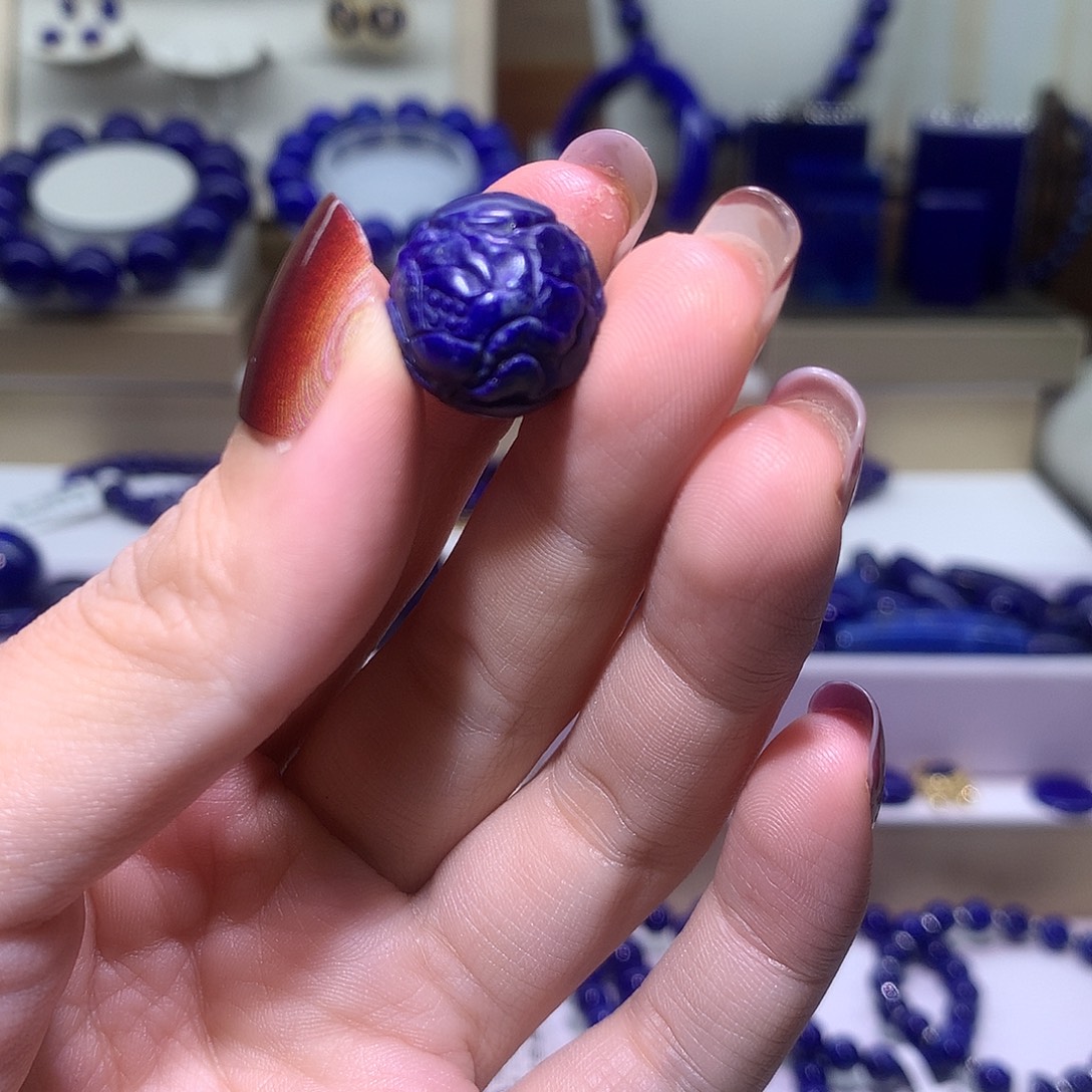 青金石未镶嵌天然原矿回纹珠15.8 m