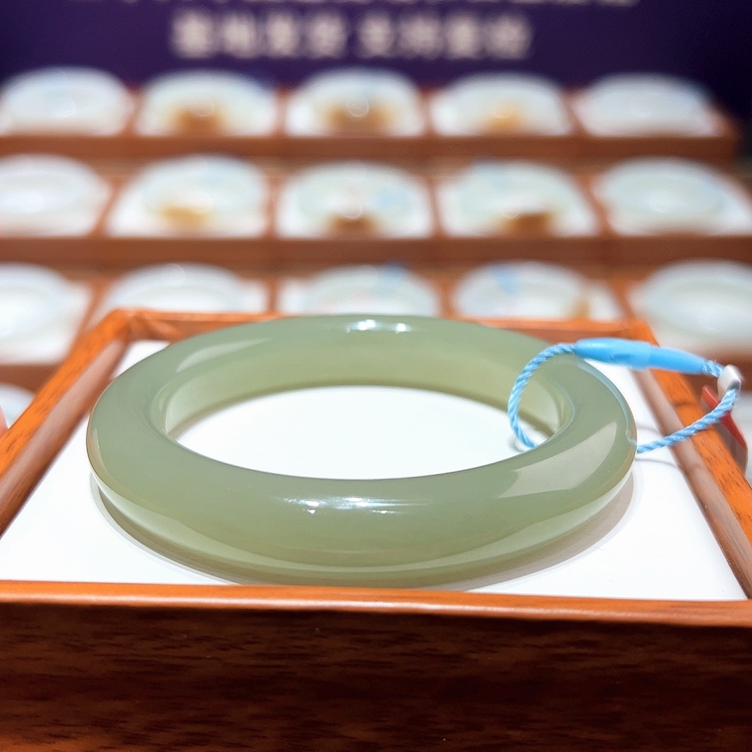 和田玉手镯54/55未镶嵌