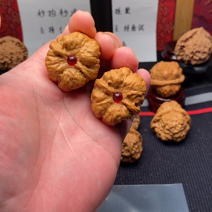 j***G文玩核桃把件蛤蟆头