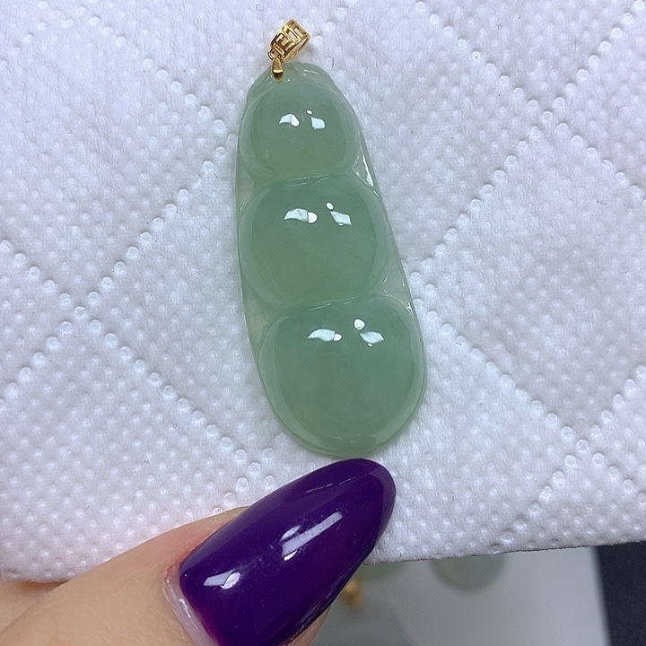 翡翠18K金镶嵌颈饰挂件