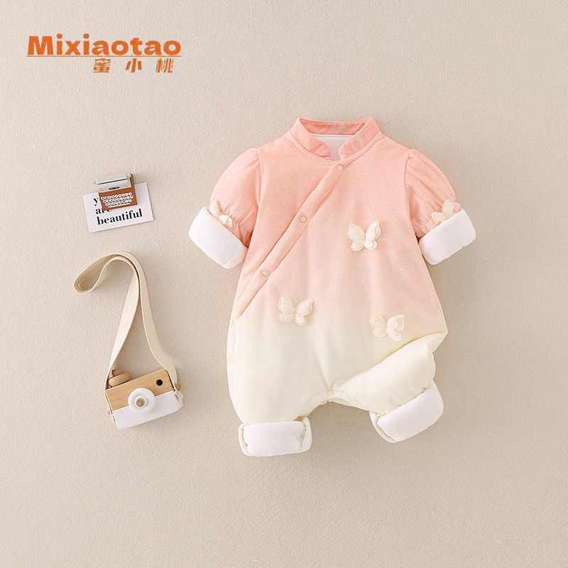 6渐变小蝴蝶秋冬款女童婴儿幼儿宝宝连体衣哈衣闭档女宝新生儿