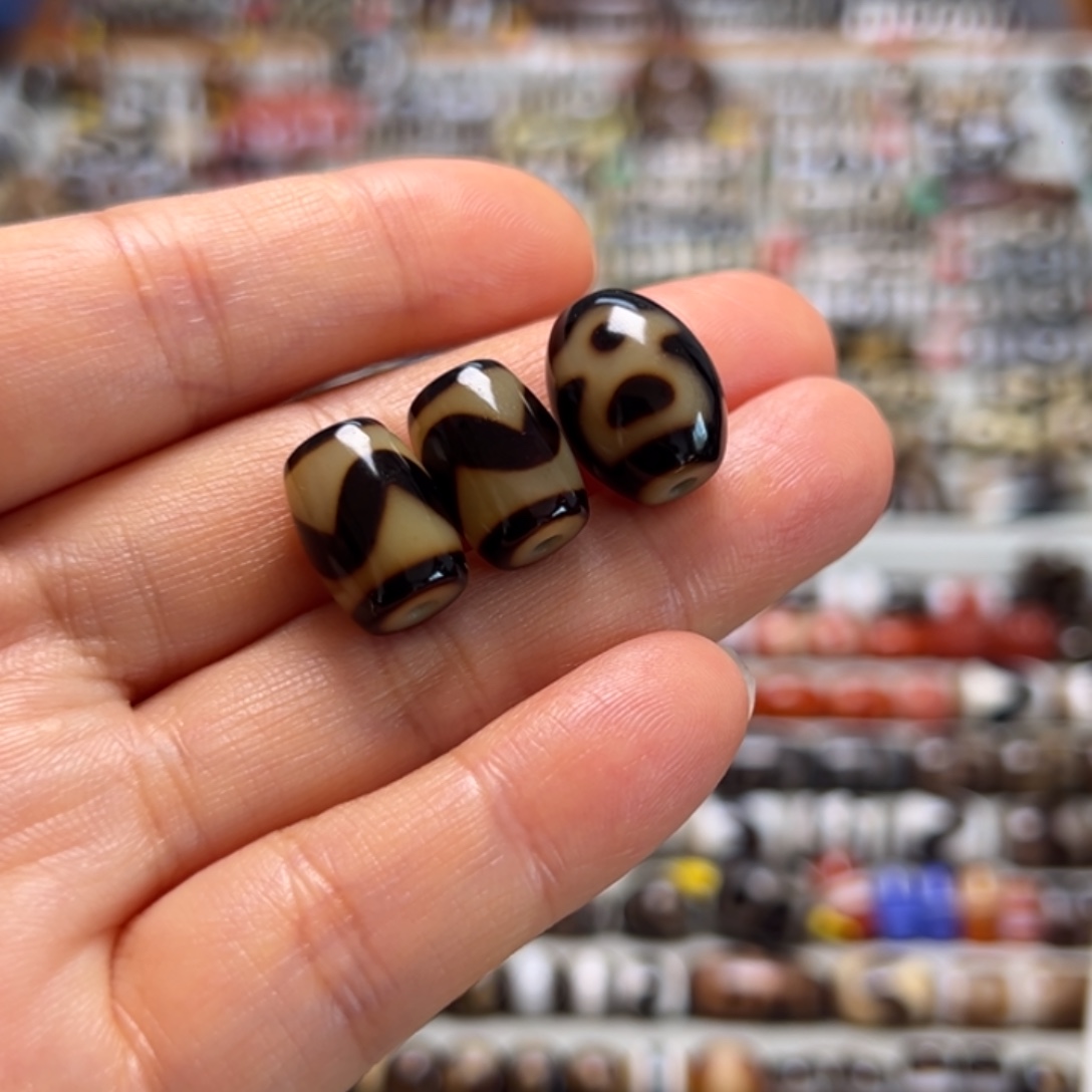 疆***馫玛瑙/玉髓未镶嵌颈饰