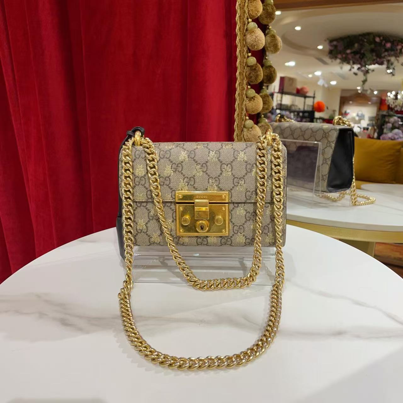 95新 GUCCI/古驰 GGS萌萌丨padlock小蜜蜂黑老花单肩包/54965183