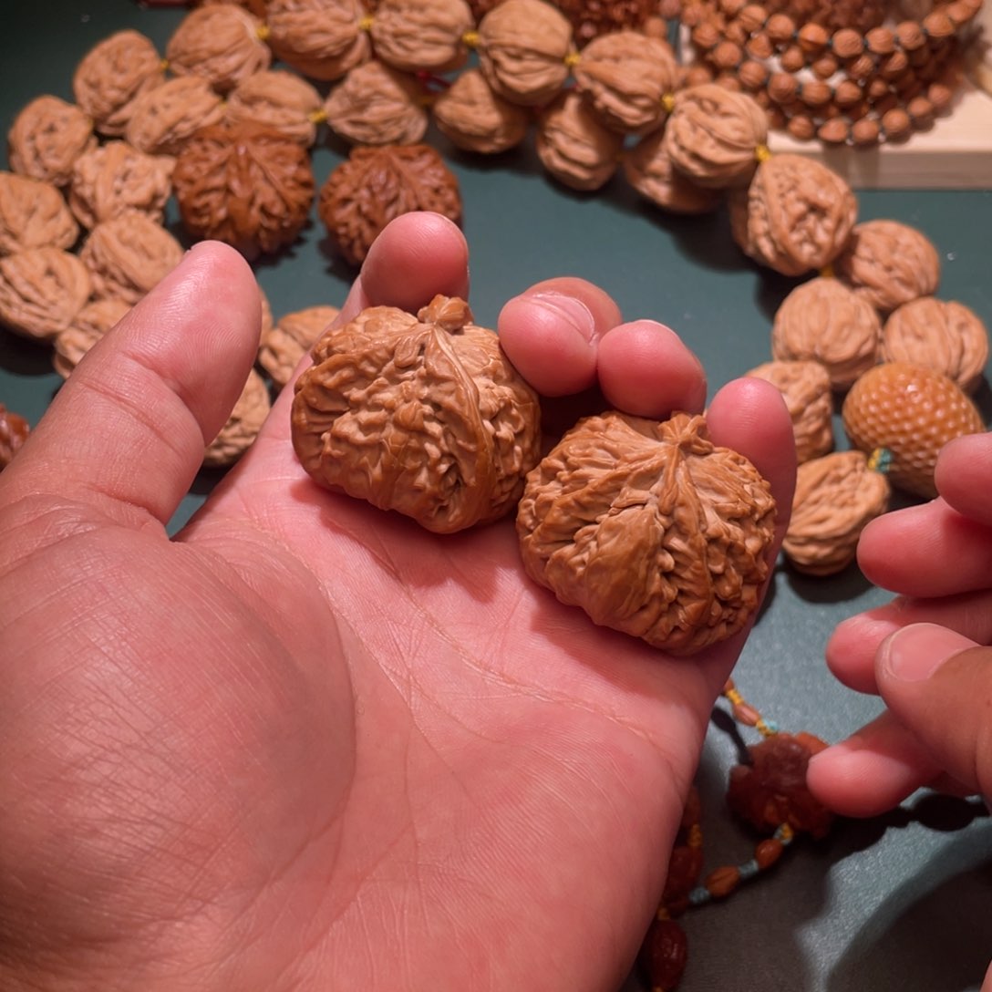 文玩核桃手串老*白狮子