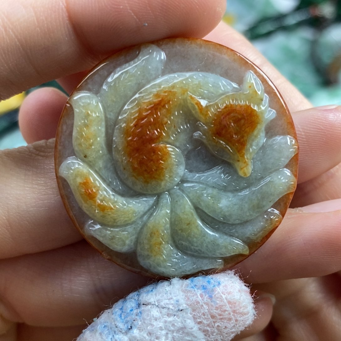 翡翠颈饰未镶嵌吊坠