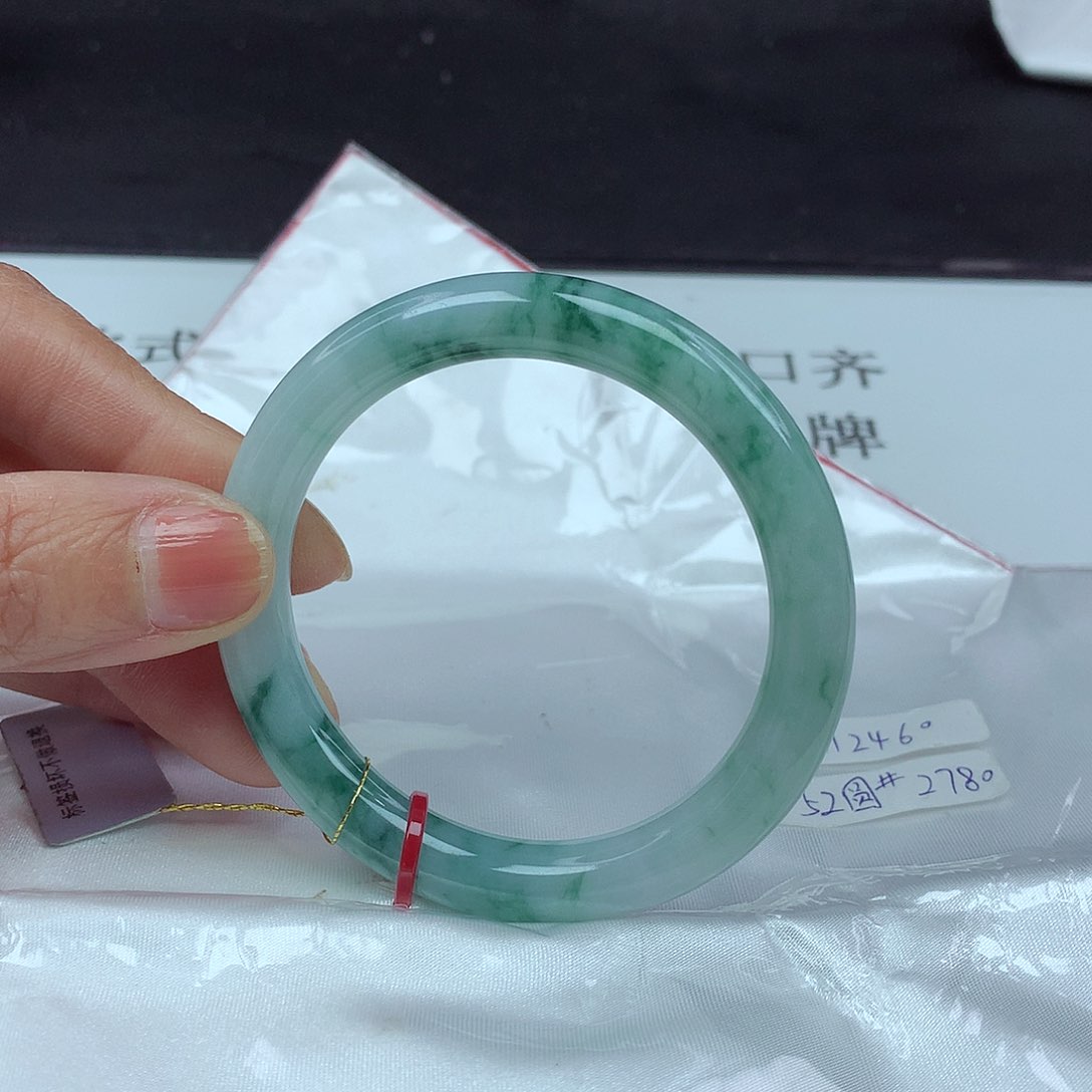 翡翠手镯未镶嵌52圈2460