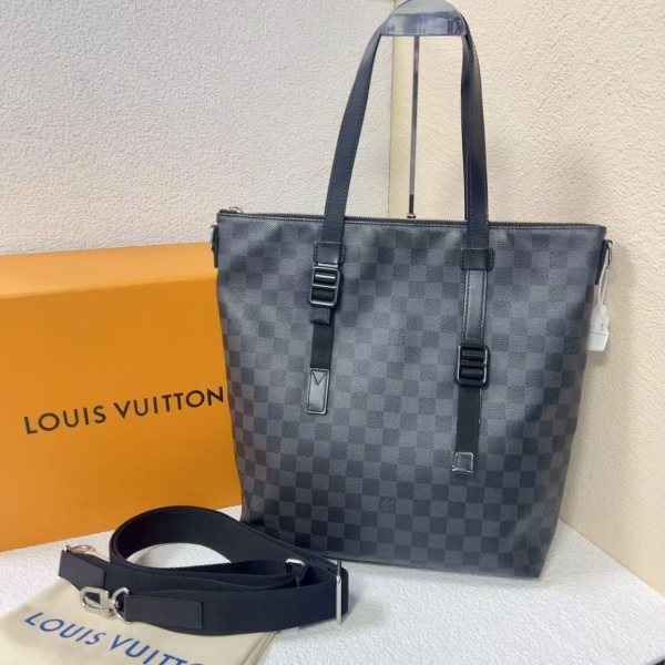 路易威登/95新/包包/250524XZ0023/C14829841878