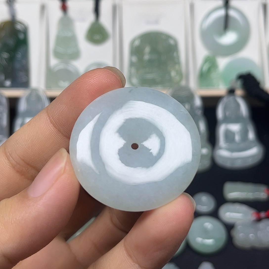 翡翠未镶嵌颈饰缅甸天然翡翠