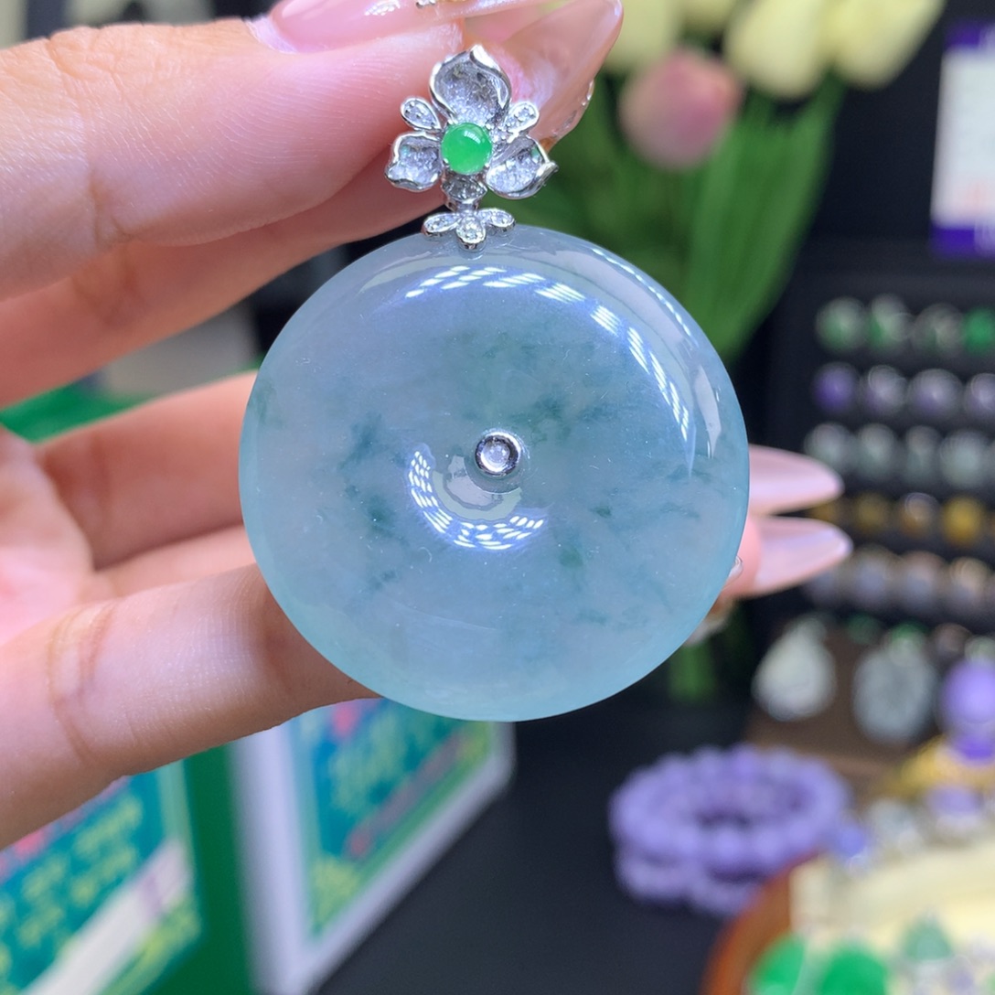 翡翠颈饰18K金镶嵌天然