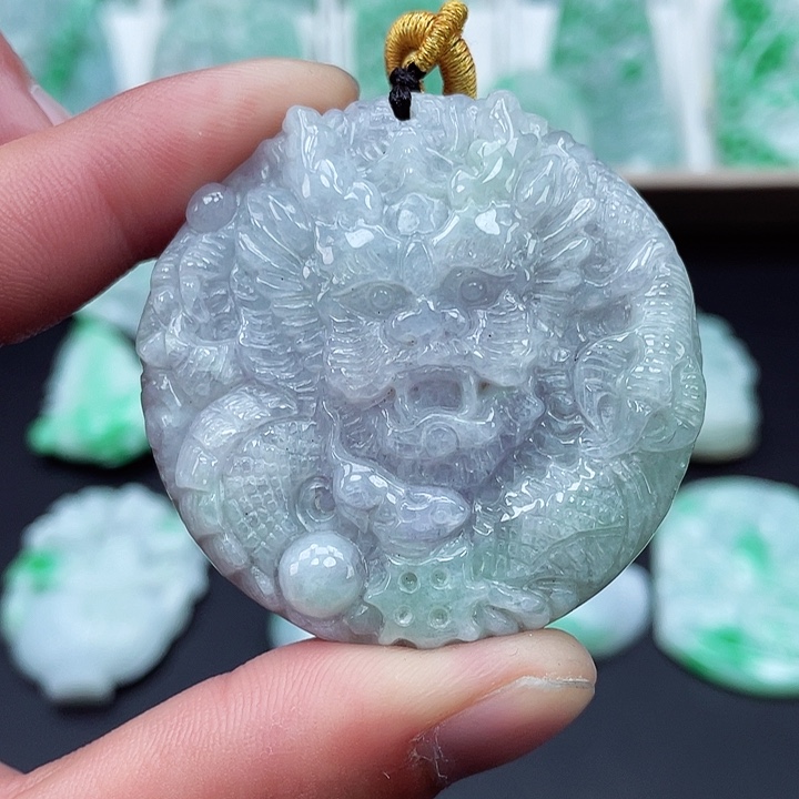 翡翠颈饰未镶嵌翡翠吊坠