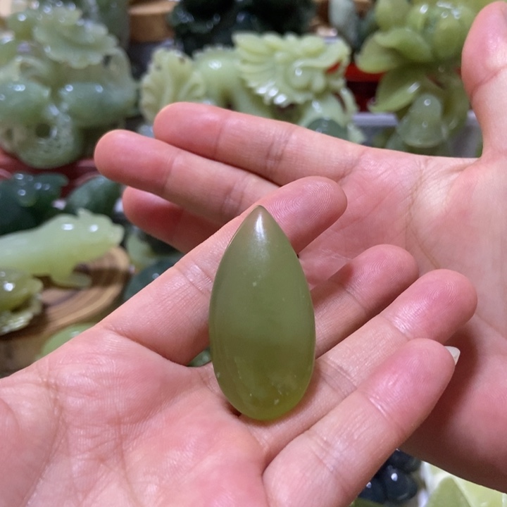 【闪购商品】蛇纹石玉挂件未镶嵌小*胖
