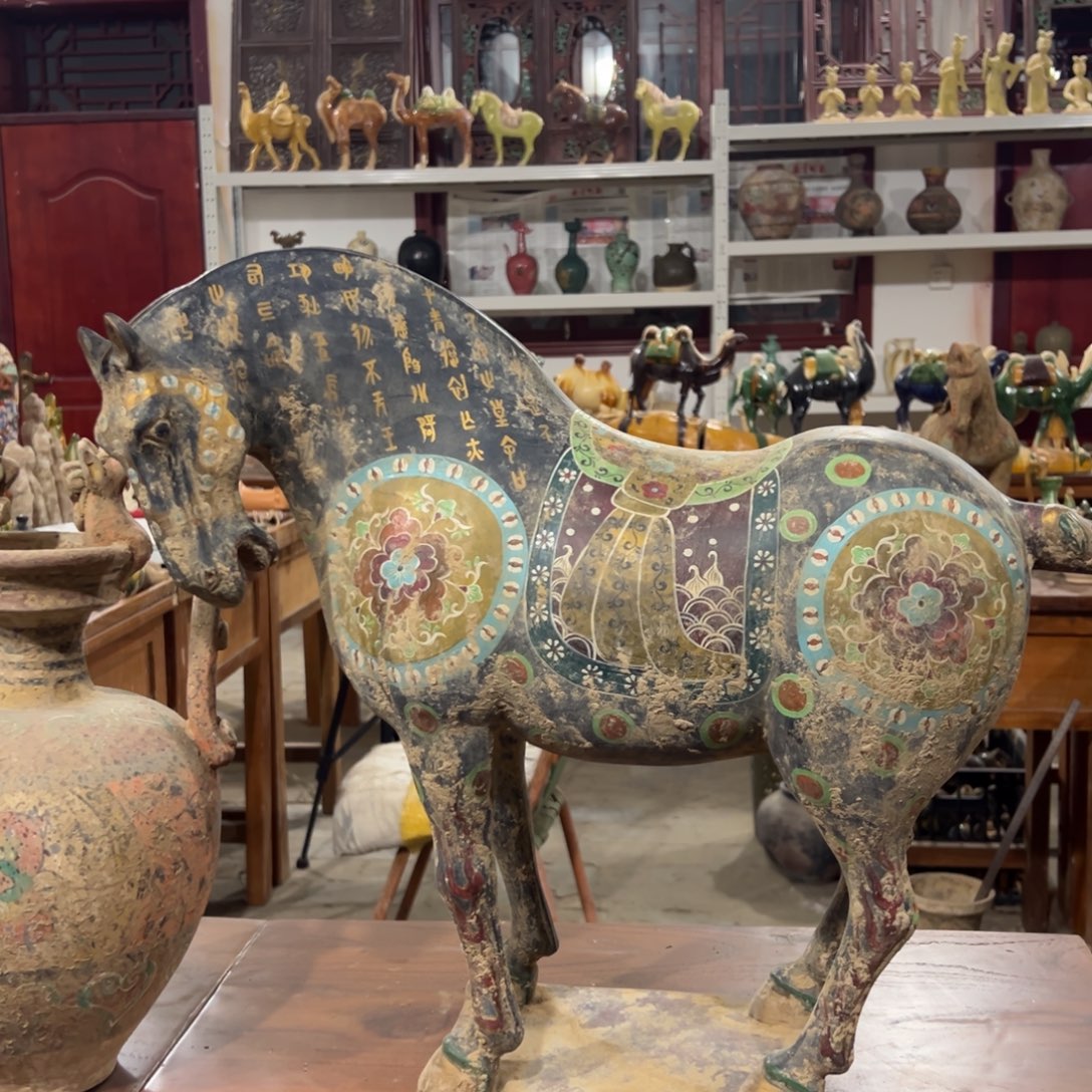 彩绘唐马1件大货马