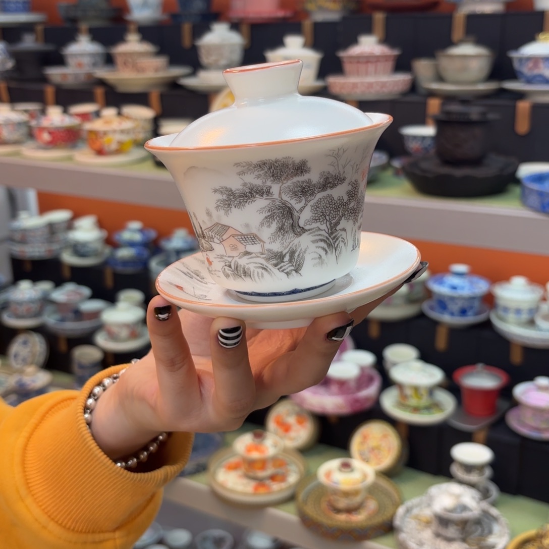 茶具是指由两件商品