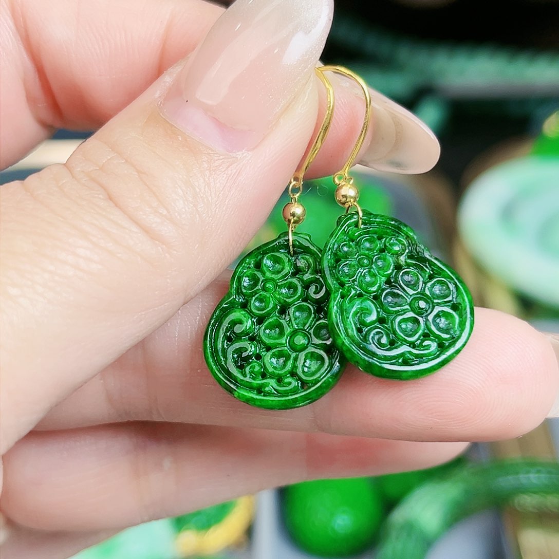 翡翠颈饰18K金镶嵌耳饰