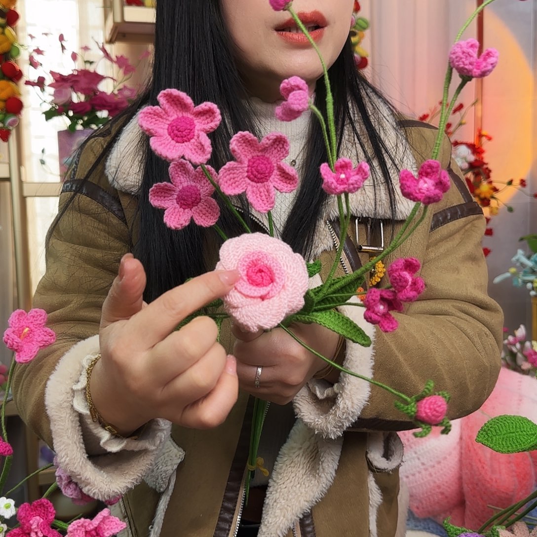 手工钩织设计花束