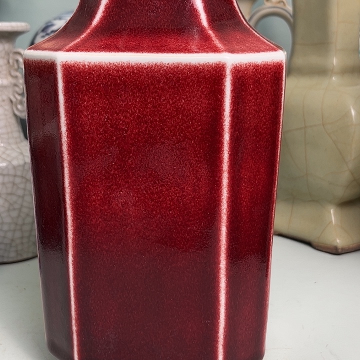 陶摆件景德镇红釉瓶