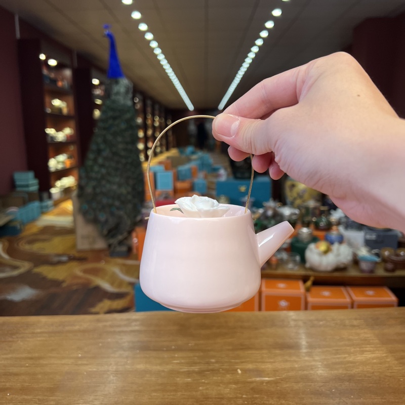 G1744粉色捏花提梁壶单壶