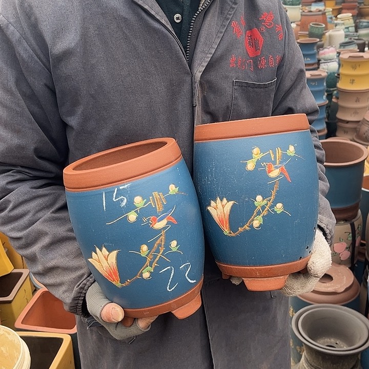 紫砂紫砂花盆和小