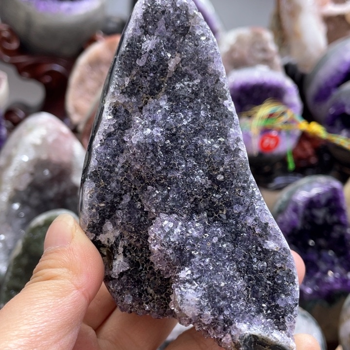 水晶摆件未镶嵌捡漏