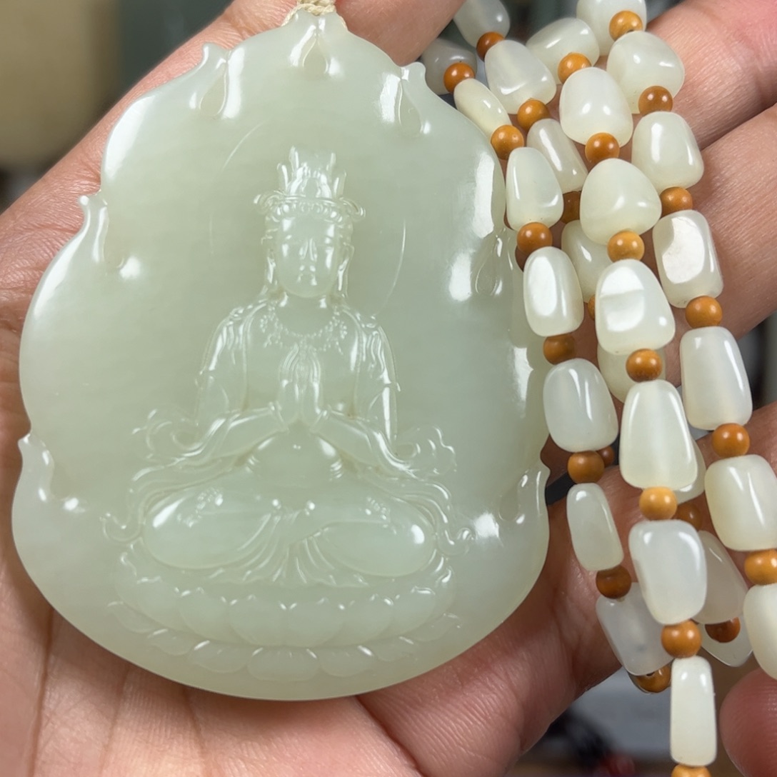 和田玉未镶嵌颈饰