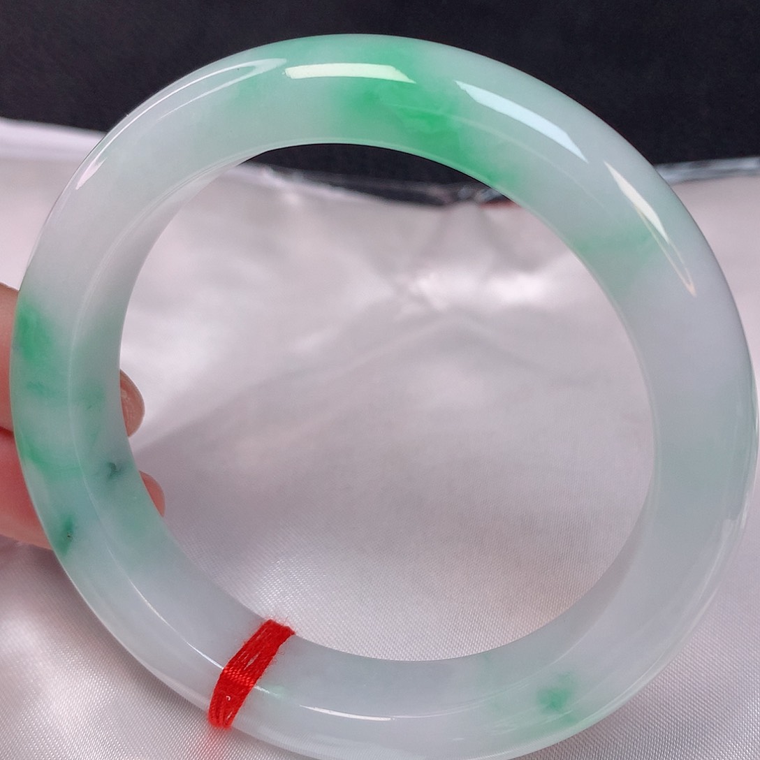 翡翠手镯未镶嵌57+ 翡翠手镯