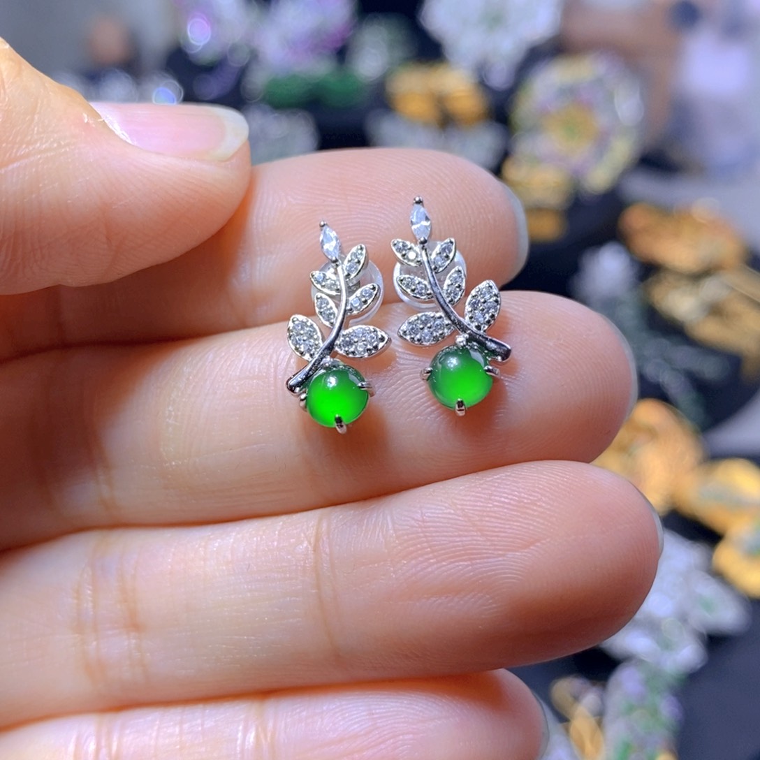 翡翠耳钉银S925镶嵌天然翡翠
