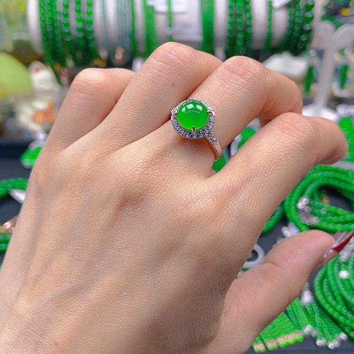 翡翠戒指银S925镶嵌?*和蛋面