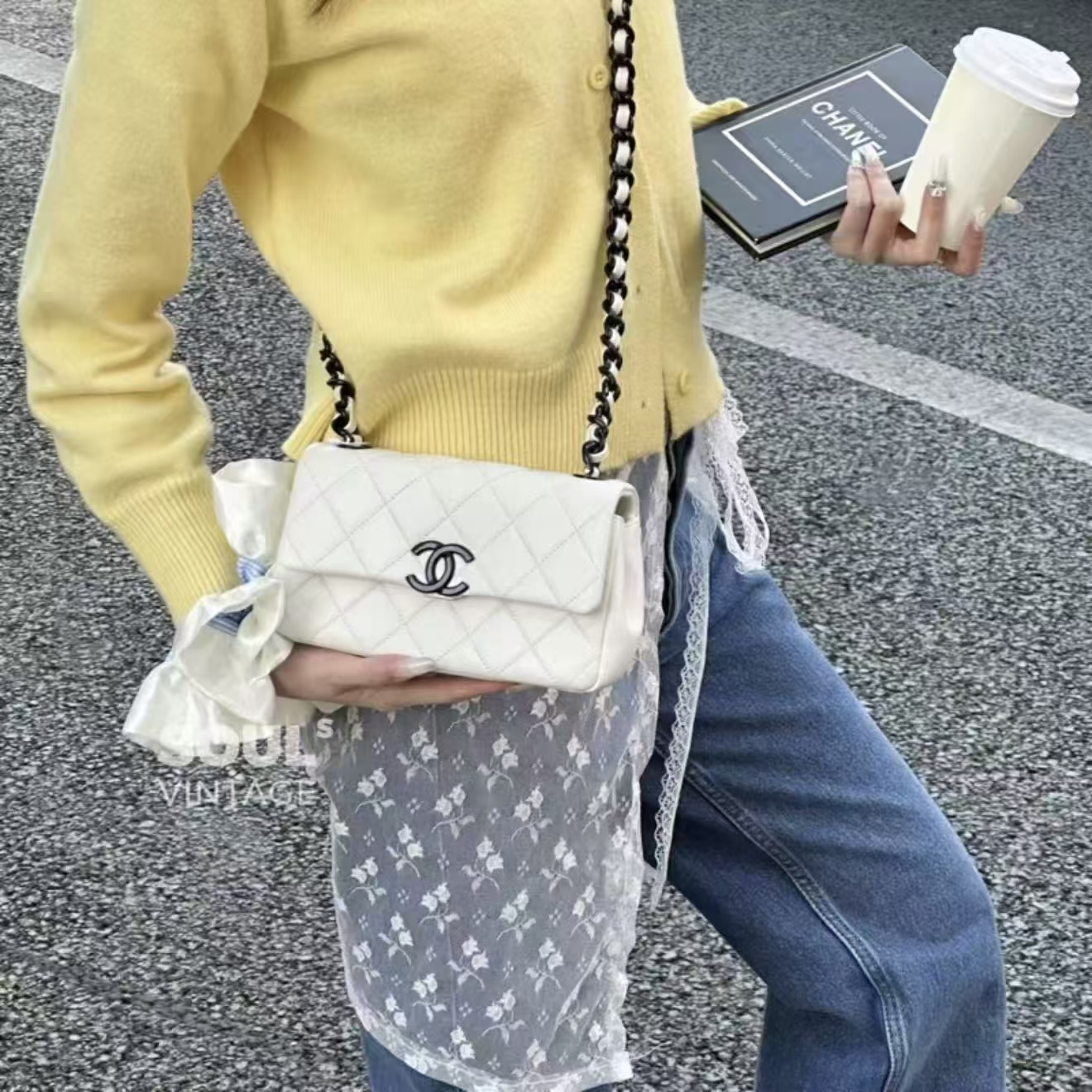 95新 Chanel/香奈儿 Chanel 熊猫色 鱼子酱牛 大mini/688997084