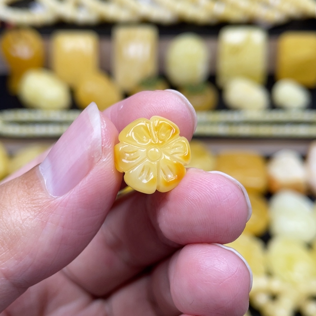 琥珀未镶嵌裸石琥珀蜜蜡