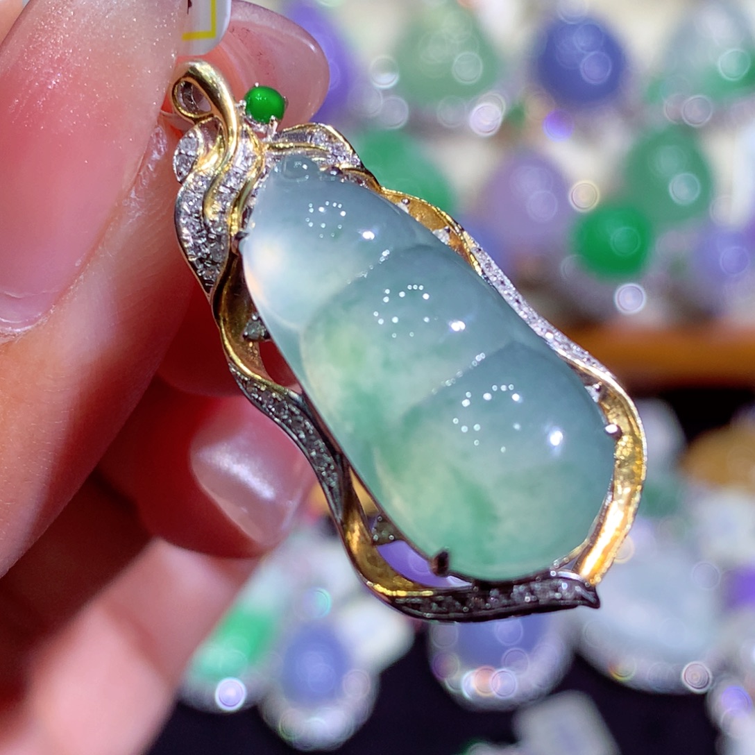 翡翠18K金镶嵌吊坠(不含链)