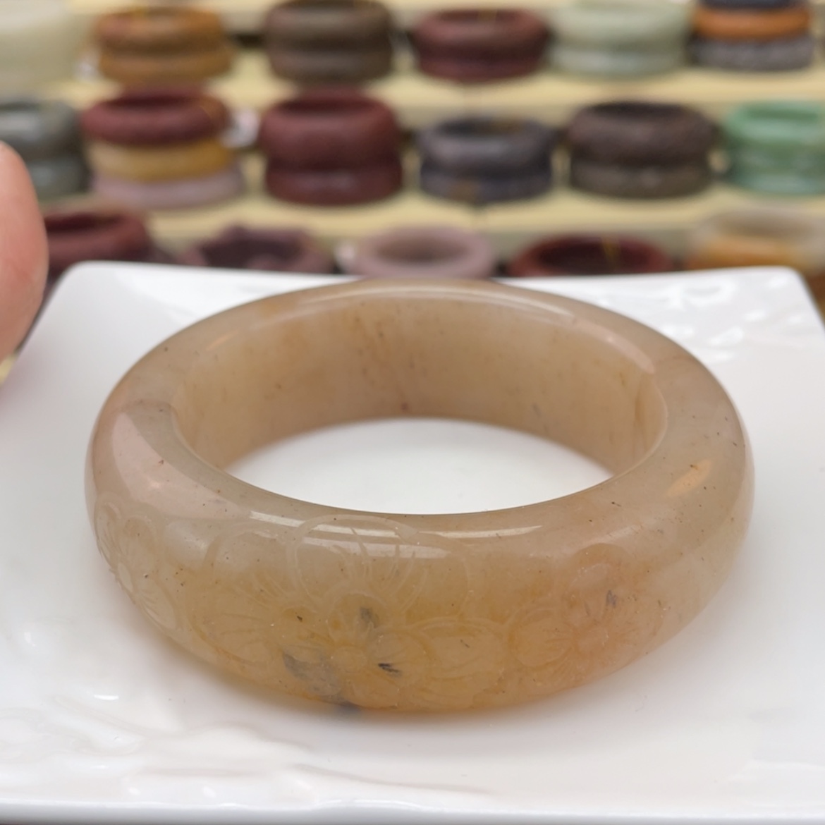 【闪购商品】石英质玉手镯未镶嵌