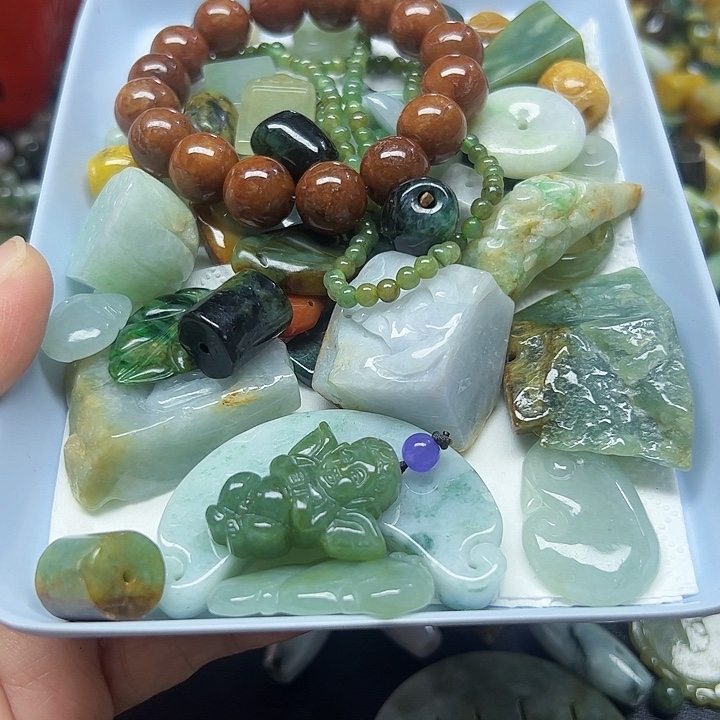 风***钟翡翠未镶嵌颈饰天然翡翠10