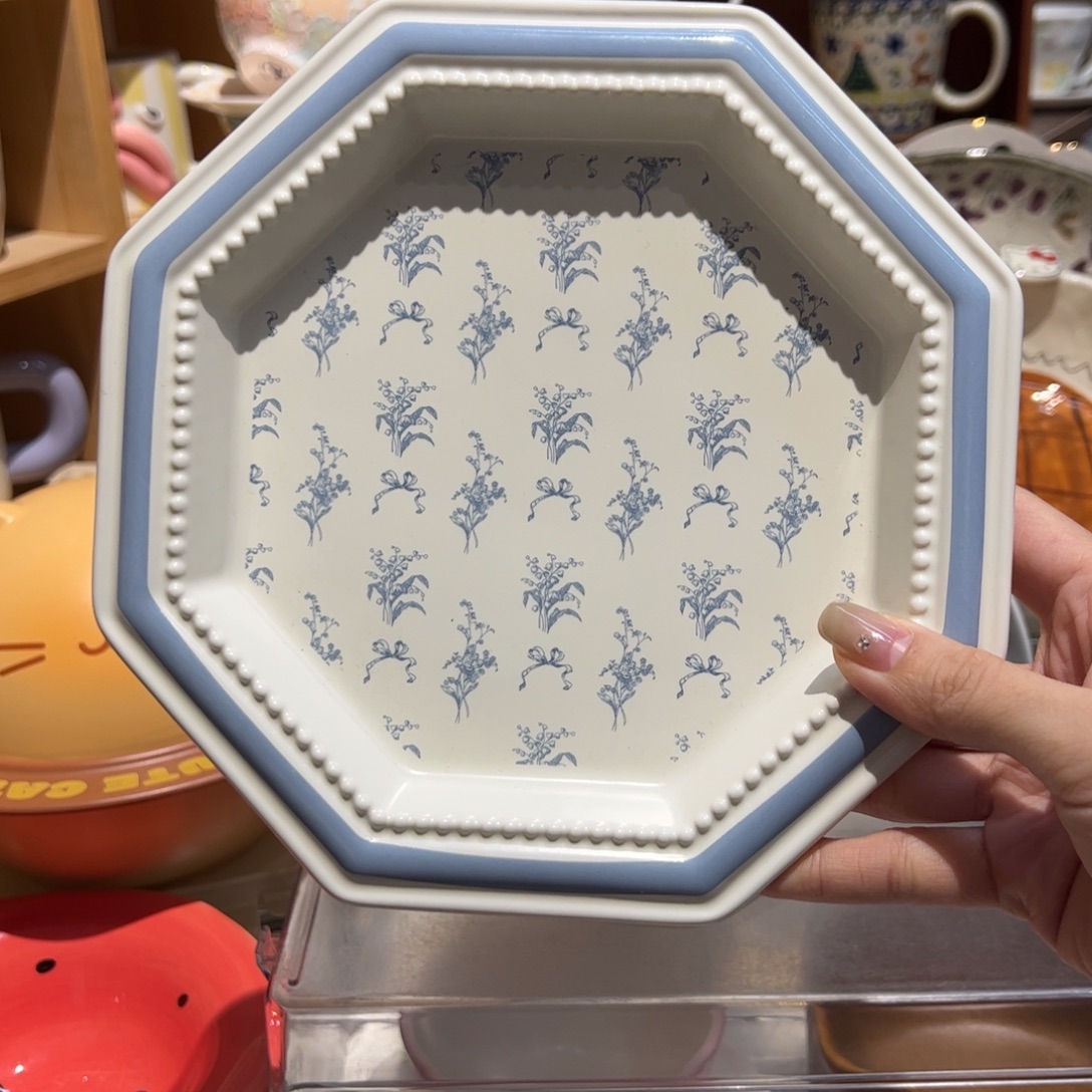 铃兰花甜品盘八寸