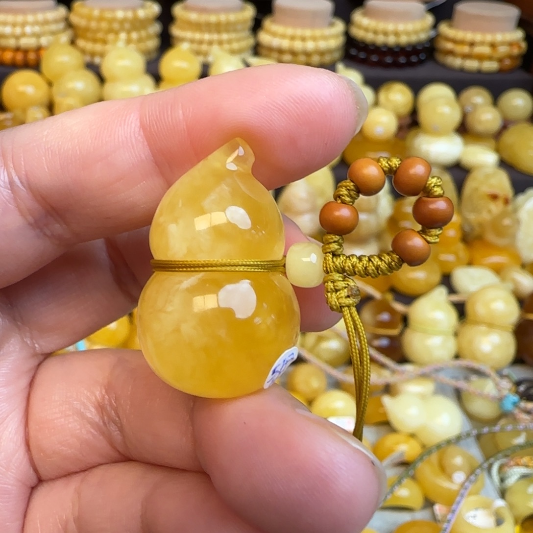 雾***u琥珀未镶嵌吊坠(不含链)蜜蜡葫芦吊坠