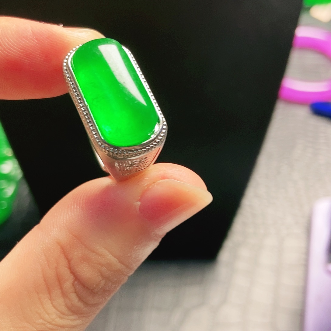 翡翠银S925镶嵌颈饰戒指