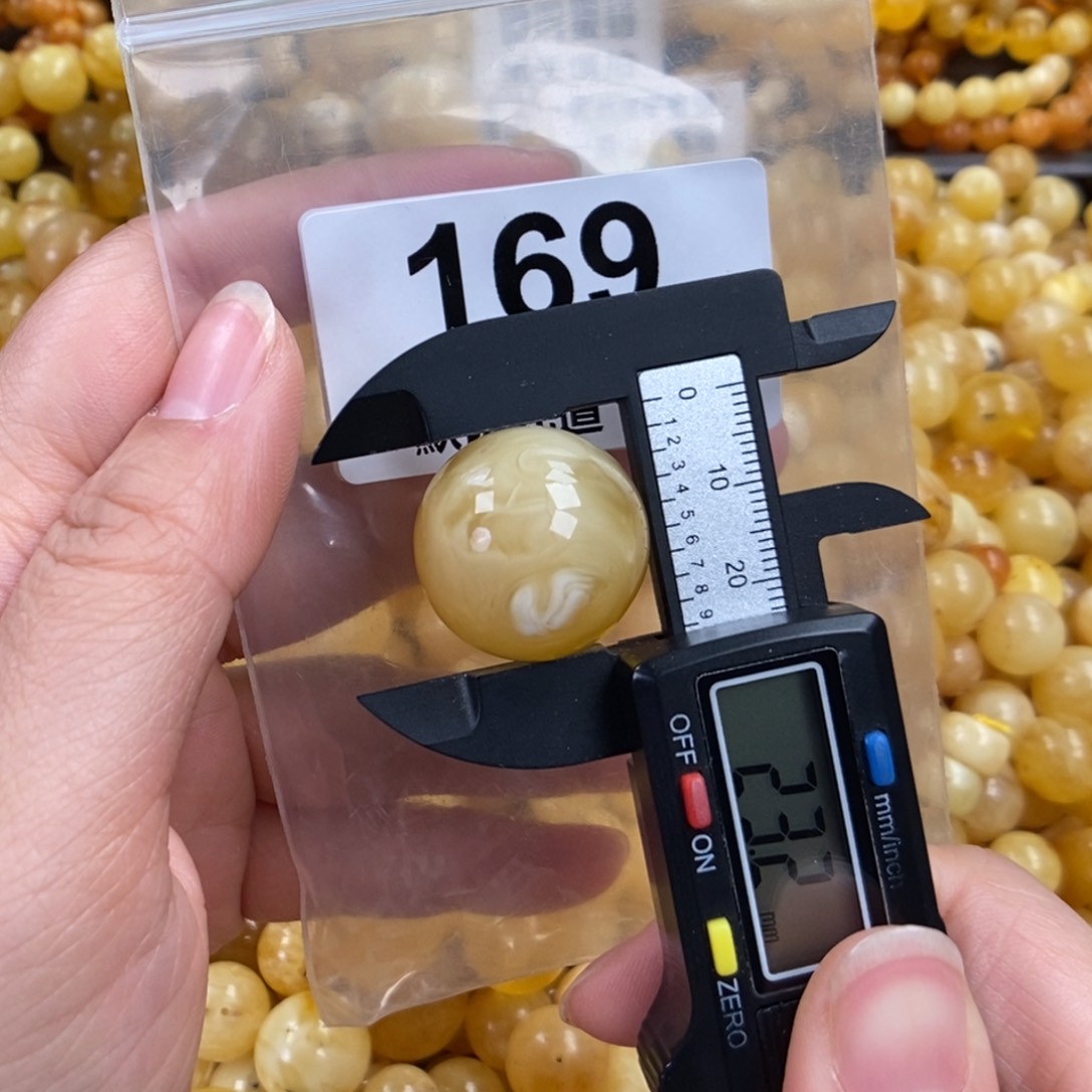 未镶嵌蜜蜡珠宝奇石